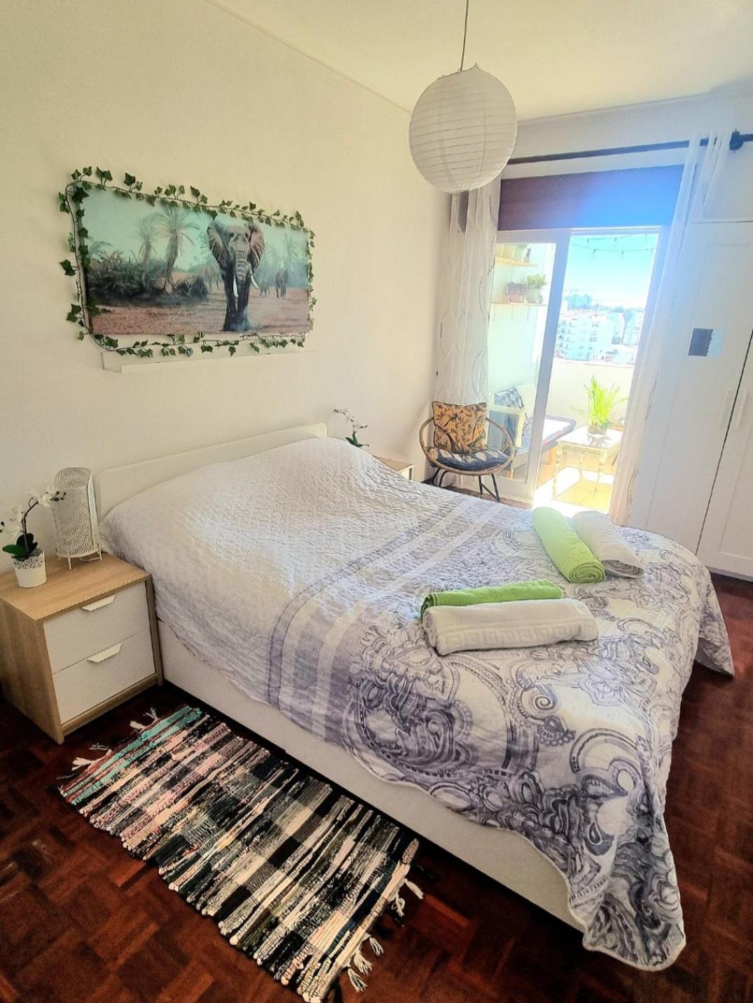 Stunning With Private Bathroom And Shared Balcony, Mainly With 3 Adorable Cats! Accommodatie bij particulieren Lagos