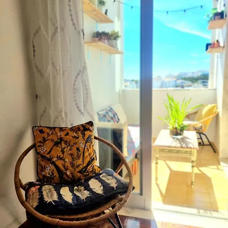 Stunning Room With Private Bathroom And Shared Balcony, Mainly With 3 Adorable Cats! Lagos Buitenkant foto